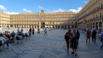 Auf der „Plaza Mayor“, dem Hauptplatz Salamancas.